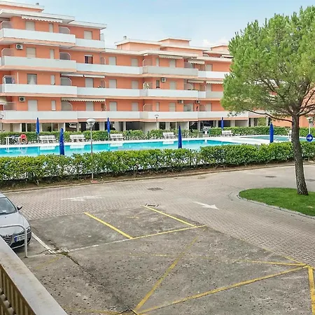 Apartament In With Kitchenette *